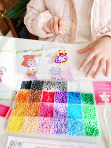 Perles thermocollantes Perler 2,6 mm, 72 couleurs, écologiques, pour bricolage, jouets de puzzle pour enfants, ensemble de dessins animés faits à la main avec boîte et guide d'images, directement de l'usine - Product Image 2