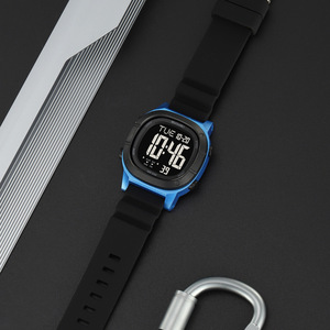 Skmei Digital Watch Men 50M Waterproof Silicone Strap Gold Black Sport Watch - Product Image 3