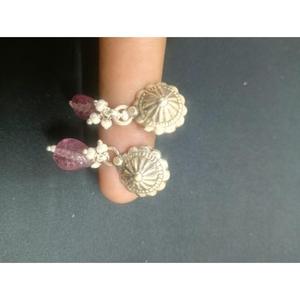 Boucles d'oreilles pendantes tendance, religieuses, ethniques, classiques, en laiton, cuivre et perles, parfaites pour les fêtes, idéales pour les mariages et les occasions spéciales - Product Image 1