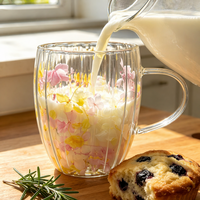 Verre à double paroi isolé résistant à la chaleur sans BPA avec poignée, tasse à café et à thé créative incrustée de fleurs séchées pour la maison et le bureau