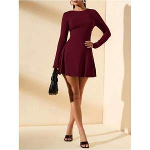 Vestido mini personalizado de manga larga para mujer, cuello redondo, corte ajustado y acampanado, vestido de oficina con cordones en la espalda - Product Image 3