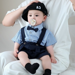 Ensemble d'été pour enfants, garçons et filles, chemise à manches courtes et pantalon à bretelles, deux pièces en coton rayé et à carreaux, pour bébés de 100 jours - Product Image 3