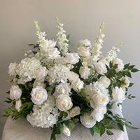 Composition florale artificielle en soie blanche pour allée de mariage, centre de table, décoration florale pour location et présentation de la fête nuptiale