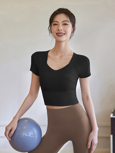 <span class=keywords><strong>T</strong></span>-<span class=keywords><strong>shirt</strong></span> de sport respirant à manches courtes et col en V pour <span class=keywords><strong>femme</strong></span>, coupe ajustée, extensible dans les quatre sens, idéal pour le yoga – Collection é<span class=keywords><strong>t</strong></span>é 2025 - Product Image 2