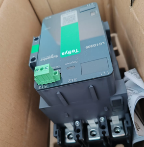 Contactor LC1G620KUEC Original, Nuevo, TeSys Giga, Serie LC1G, 620A 3P 100-250V - Product Image 3