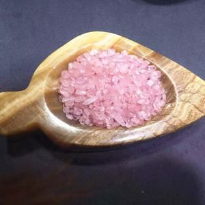 Chips di Quarzo Rosa Naturale Lucidato all'Ingrosso, Cristalli Frantumati per Feng Shui e Decorazioni Matrimoniali - Product Image 2