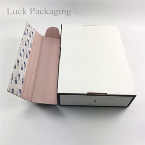 Muestras gratis de embalaje de ropa Rosa Color personalizado cerradura de cremallera Peel off cierre corrugado Mailer rígido de la caja de envío - Product Image 4