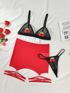 ชุดชั้นในเซ็กซี่สำหรับสาวพลัสไซส์ ลายปักเชอร์รี่ ผ้าตาข่ายซีทรู ชุดชั้นในสตรีแบบสี่ชิ้น - Product Image 6