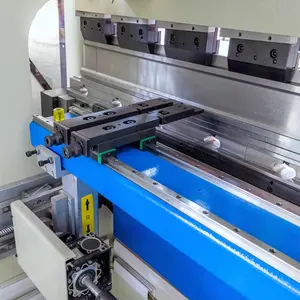 कोर घटक के रूप में मोटर के साथ स्टेनलेस स्टील मिश्र धातु के प्रसंस्करण के लिए नई 100T सीएनसी शीट मेटल बेंडिंग मशीन आयरन प्रेस ब्रेक