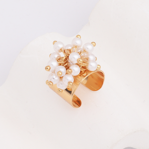 Meistverkauftes Modisches Damen Retro Blumen Perlen Vergoldetes Offenes Ringset 5-teilig Geometrisches Asymmetrisches Ringset - Product Image 4