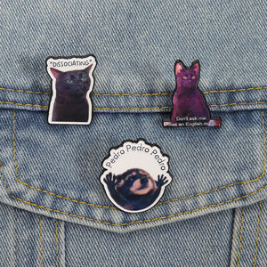 Pin de Esmalte de Gato Negro con Frase Divertida de Animal de Dibujos Animados, Broche, Insignia de Solapa, Joyería, Regalo, Venta al por Mayor - Product Image 1