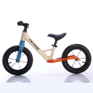 Bicicleta <span class=keywords><strong>de</strong></span> Equilibrio <span class=keywords><strong>de</strong></span> Aluminio <span class=keywords><strong>de</strong></span> 12 Pulgadas con Certificado Completo <span class=keywords><strong>de</strong></span> Estándares Europeos y Americanos, Bicicleta <span class=keywords><strong>de</strong></span> Entrenamiento Deportivo para Niños Pequeños - Product Image 1