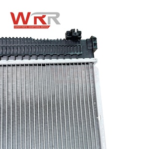 Radiateur 2045003003 2045000203 pour Mercedes-Benz W204 X204 C300 GLK300 – Système de refroidissement automobile durable – Ensemble de refroidissement du réservoir d'eau du moteur - Product Image 2