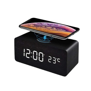 2020 mới không dây điện thoại sạc đồng hồ báo thức bằng gỗ kỹ thuật số LED bảng đồng hồ quà tặng khuyến mãi thiết kế mới gỗ Máy tính để bàn đồng hồ - Product Image 4