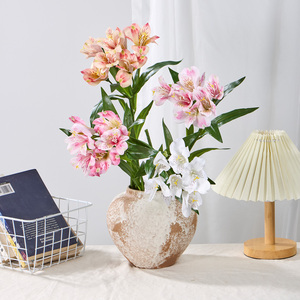 Lirios Artificiales al por Mayor, 7 Cabezas, Tela <span class=keywords><strong>Suave</strong></span> al Tacto, Lirios de Aspecto Real para Decoración de Hogar, Hotel, Eventos, Bodas, Ramos y Jarrones - Product Image 4