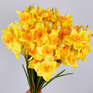 Narcisses artificiels blanc pur avec centre jaune, fleurs en soie et plastique, décorations de mariage, haute simulation, branche unique QH 57049 - Product Image 3