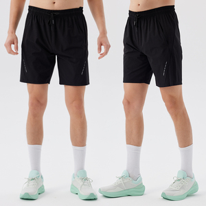95% Nylon 5% Spandex Impresión reflectante en ambos lados Pantalones cortos deportivos casuales para hombres Pantalones cortos para correr - Product Image 4