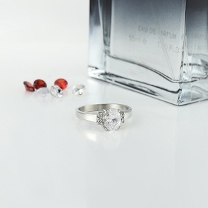 yunnique Stainless Steel Wedding <b>Ring</b> Silver <b>Titanium</b> Steel Claw Setting Engagement <b>Ring</b> Unisex Jewelry - Product Image 3