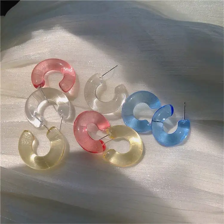2023 verano nuevos pendientes transparentes en forma de C de Color gelatina temperamento a juego personalidad dulce