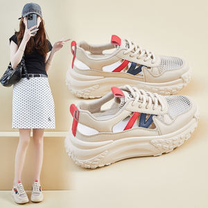 Zapatillas de deporte informales de moda de verano para <span class=keywords><strong>mujer</strong></span>, zapatos escolares deportivos de fondo grueso con cordones de malla de Torre hueca, transpirables iluminados para correr - Product Image 1
