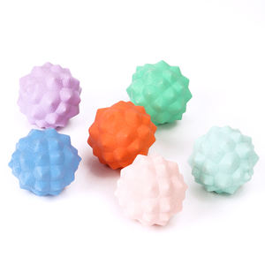 Pelota de masaje de fascia para alivio muscular profundo, resistente y duradera, con púas, ideal para yoga, ¡la más vendida! - Product Image 5