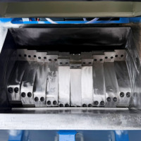 Machine de Recyclage et Broyage de Déchets Plastiques PE PP PVC PET – Broyeur à Cisailles et Concasseur