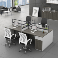 Ensemble de mobilier de bureau commercial moderne : table modulaire convertible, chaise, poste de travail avec cloison pour personnel