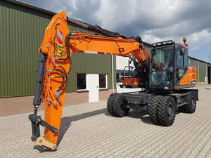 Excavadora de Ruedas Hidráulica Completa DX160W de 19.4 Toneladas con Motor, Caja de Cambios, PLC, Bomba, 1 Año de Garantía, Alto Rendimiento, en Stock - Product Image 1