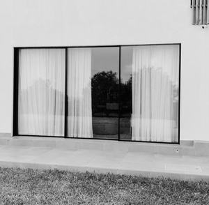 Finestre in Alluminio a Doppio Vetro Resistenti agli Uragani e Insonorizzate, Finestre Scorrevoli Minimaliste in Alluminio a Triplo Vetro - Product Image 5