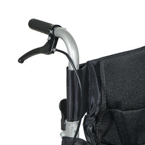 Fauteuil roulant pliable manuel pour personnes âgées et handicapées équipement médical de réadaptation utilisé - Product Image 5