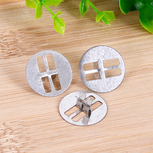 Support de mèche de bougie en métal de forme ronde, support de mèche en bois, languette de maintien en métal - Product Image 4
