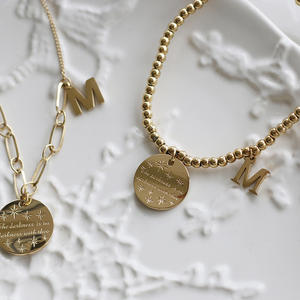 महिलाओं के लिए गहने 18k सोने के प्लेटेड फूल क्रॉस मोती चंद्रमा सितारों भालू श्रृंखला वाटरप्रूफ आकर्षण कंगन स्टेनलेस स्टील - Product Image 1