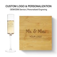 Ensemble de flûtes à champagne Shunstone Mr & Mrs, verres à toasts, cadeau avec couteau et serveur à gâteau de mariage dorés pour les jeunes mariés