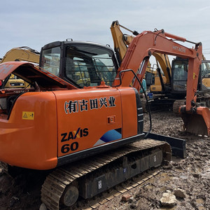 รถขุดตีนตะขาบฮิตาชิญี่ปุ่นมือสองรุ่น ZX60 รถขุดขนาด 6 ตัน ราคาถูก โปรโมชั่นลดราคา - Product Image 2