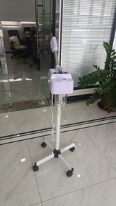 เครื่องนึ่งใบหน้าแบบตั้งเครื่องพ่นไอน้ำให้ความชุ่มชื้นแบบละอองนาโน - Product Image 4