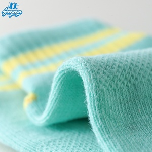 <span class=keywords><strong>Calcetines</strong></span> <span class=keywords><strong>Antideslizantes</strong></span> Personalizados para Trampolín, para Hombres, Mujeres y Niños, para Baño, <span class=keywords><strong>Piscina</strong></span>, Playa, Yoga, Adhesivos, al por Mayor - Product Image 5