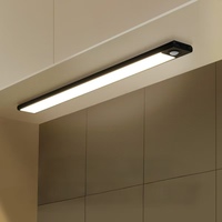 Lampe murale LED rechargeable intelligente à détecteur de mouvement magnétique, design fin en métal, blanc chaud, intensité réglable, pour salon – Nouveauté hôtelière