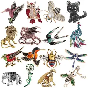 Viele Arten von weiblichen männlichen Mode New Diamond Studded Kolibri Eule Corsage Cartoon Lion Cat Pin Pfau Dinosaurier Brosche