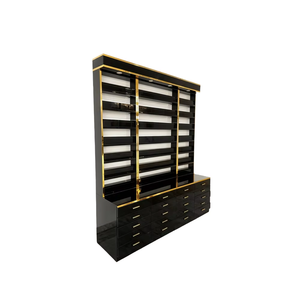 Étagère de présentation en bois moderne personnalisée pour l'art des ongles de spa Vitrine de salon de luxe pour la beauté Étagères de coiffure - Product Image 3