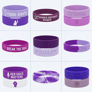 Braccialetto in Gomma Personalizzato per l'Equalità Femminile e il Potenziamento delle Donne, Logo Stampato Viola, Ecologico, all'Ingrosso per l'Evento Internazionale del <span class=keywords><strong>8</strong></span> <span class=keywords><strong>Marzo</strong></span> - Product Image 1