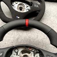 Volant sport en fibre de carbone véritable JIANSHAN pour E9X (E90/E92/E93) avec garniture en cuir perforé lisse et anneau rouge, boutons 1