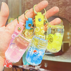Porte-clés en acrylique en forme de <span class=keywords><strong>bouteille</strong></span> de boisson, avec perles liquides à bulles, design Cola/Soda, grand pendentif en forme de canette, style mignon, pour entreprise - Product Image 1