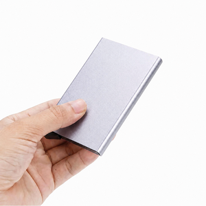 Tarjetero de Aluminio Anodizado con Bloqueo RFID y Mecanismo de Apertura Automática, Personalizable con Logotipo, para Hombres y Mujeres, Uso Diario, Venta al Por Mayor - Product Image 1