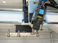 Centre d'usinage CNC 4 axes YW4-1A-4/8 avec changeur d'outils automatique, routeur à bois avec table 1200x1200mm et broche haute vitesse