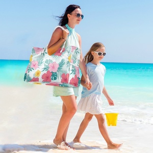 Offres de la Semaine : Sac Fourre-Tout Imperméable Personnalisé à Imprimé Floral Hawaïen, Sac à Main Utilitaire, Sac de Plage pour Femmes - Product Image 6
