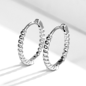 Orecchini a Cerchio Minimalisti con Texture a Corda, Gioielli alla Moda per Donna, Uso Quotidiano, Stile Moderno per Coppie - Product Image 1