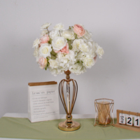 Boules de fleurs artificielles en soie personnalisées pour centres de table décoratifs de mariage et événements, boules de fleurs blanches et bleu marine en gros