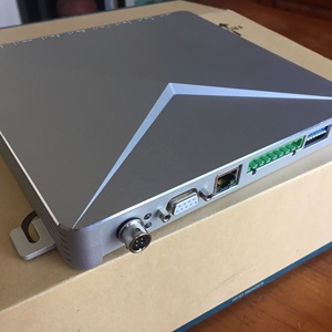 Lecteur UHF passif SID Global UR-800 à 8 ports, étanche et résistant aux intempéries, pour accès aux portails, aux canaux, aux entrepôts, aux bibliothèques (860-960 MHz) - Product Image 2