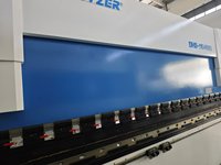 Dontzer DHS-110/4500 electro-hydraulic servo bending machine features high bending accuracy and stable performance.