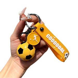 Phim hoạt hình mini bóng đá Mặt dây chuyền Carabiner <span class=keywords><strong>Keychain</strong></span> <span class=keywords><strong>PVC</strong></span> kim loại cao su khuyến mại Câu Lạc Bộ Bóng Đá quà tặng & QATAR lưu niệm - Product Image 2